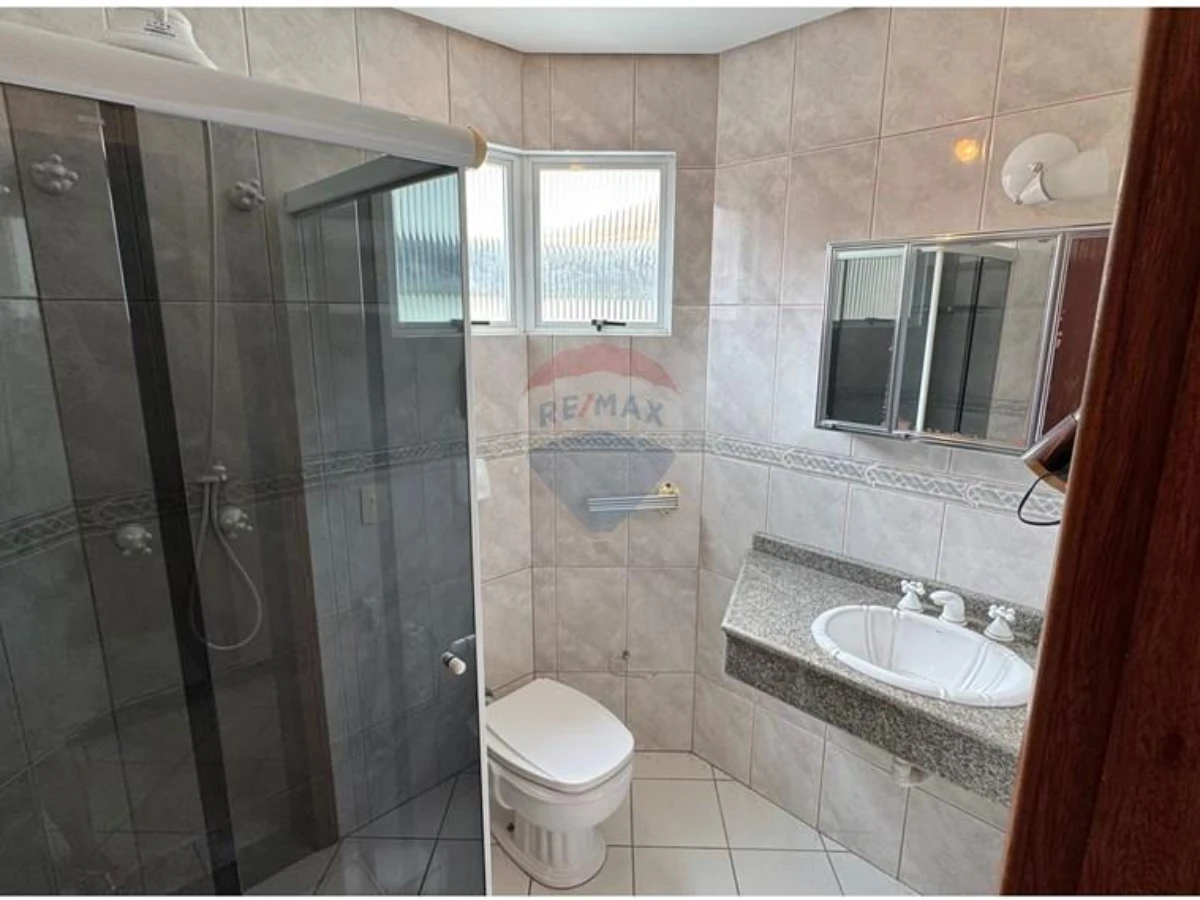Apartamento 2 Quartos à Venda em Canasvieiras, Florianópolis — 77 m²