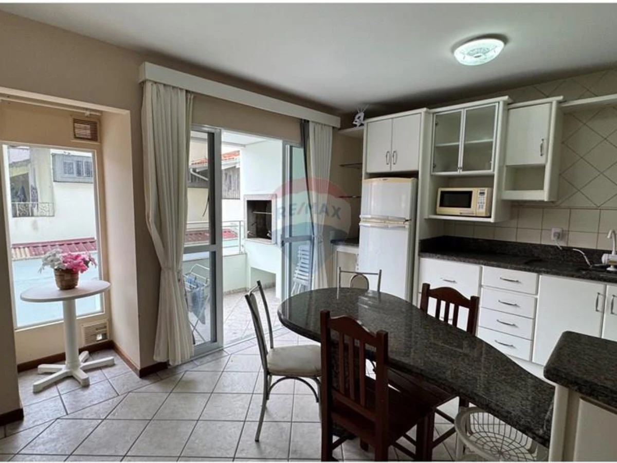Apartamento 2 Quartos à Venda em Canasvieiras, Florianópolis — 77 m²