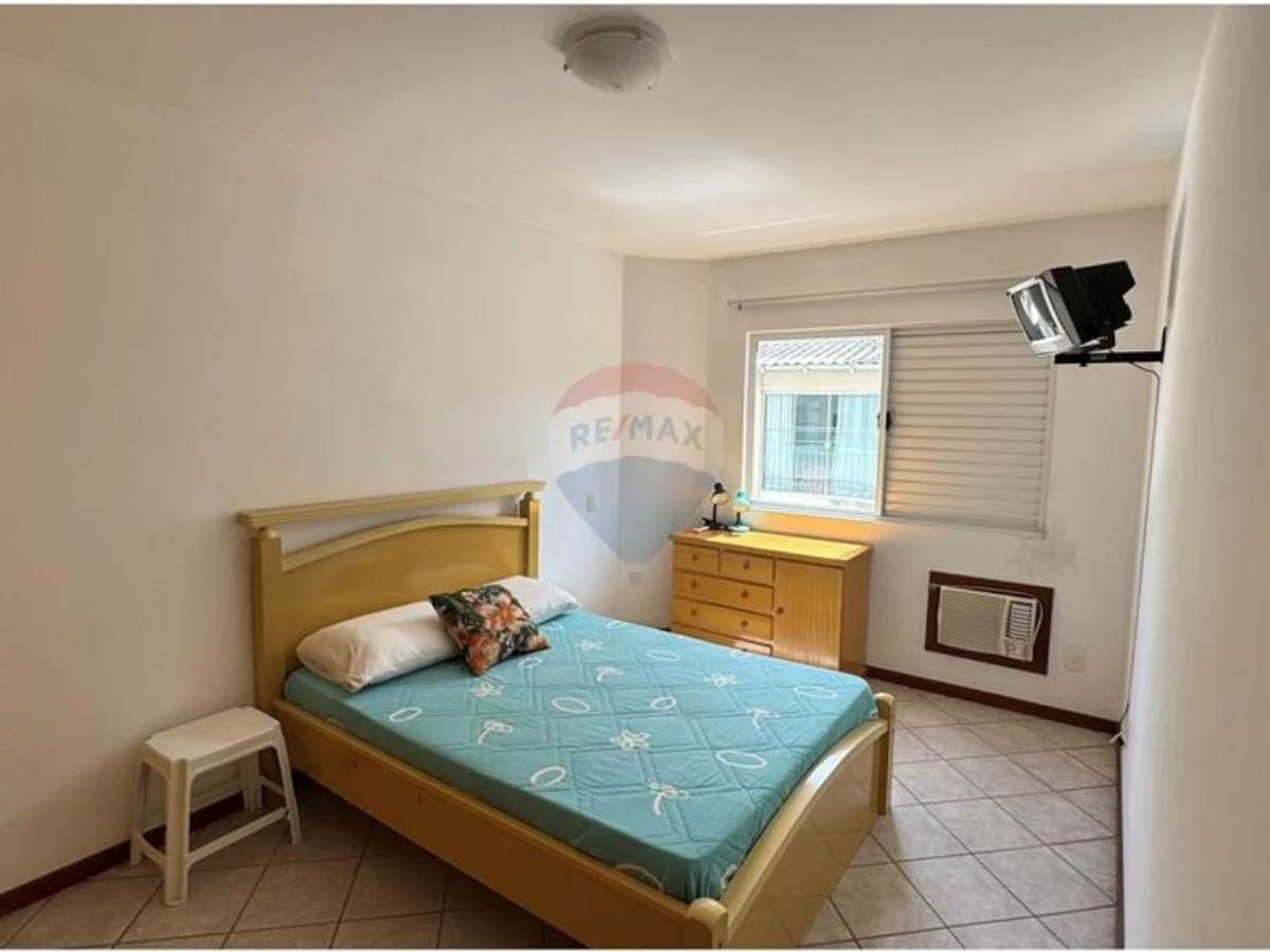Apartamento 2 Quartos à Venda em Canasvieiras, Florianópolis — 77 m²
