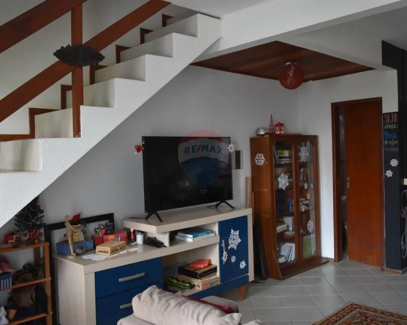 Sobrado 2 Dormitórios à Venda em Ingleses, Florianópolis
