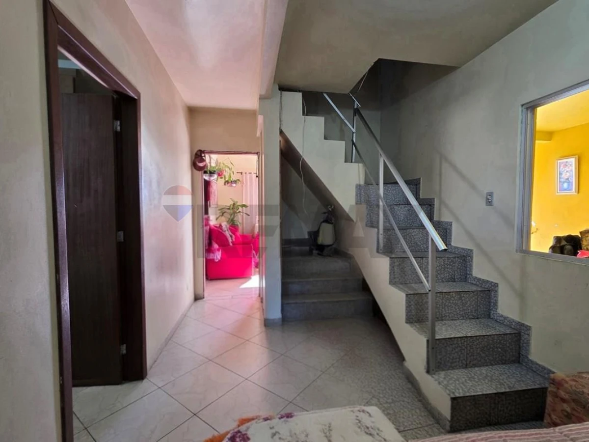 Casa 6 Quartos à Venda em Ingleses do Rio Vermelho, Florianópolis