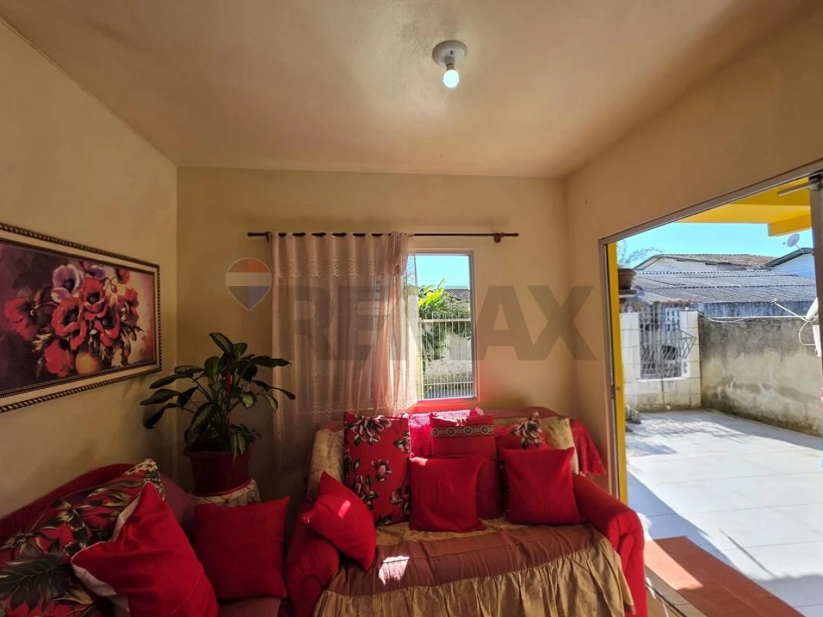 Casa 6 Quartos à Venda em Ingleses do Rio Vermelho, Florianópolis