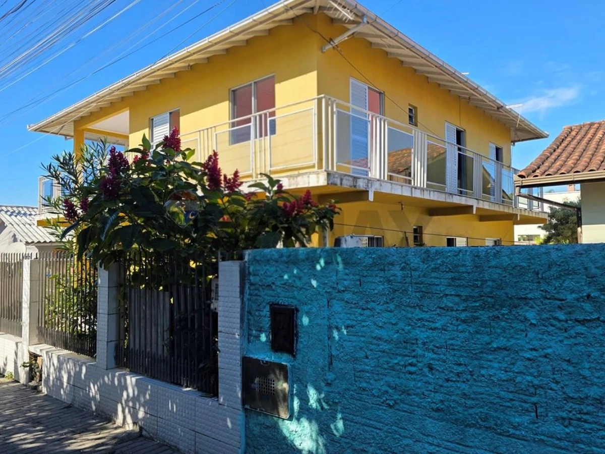 Casa 6 Quartos à Venda em Ingleses do Rio Vermelho, Florianópolis
