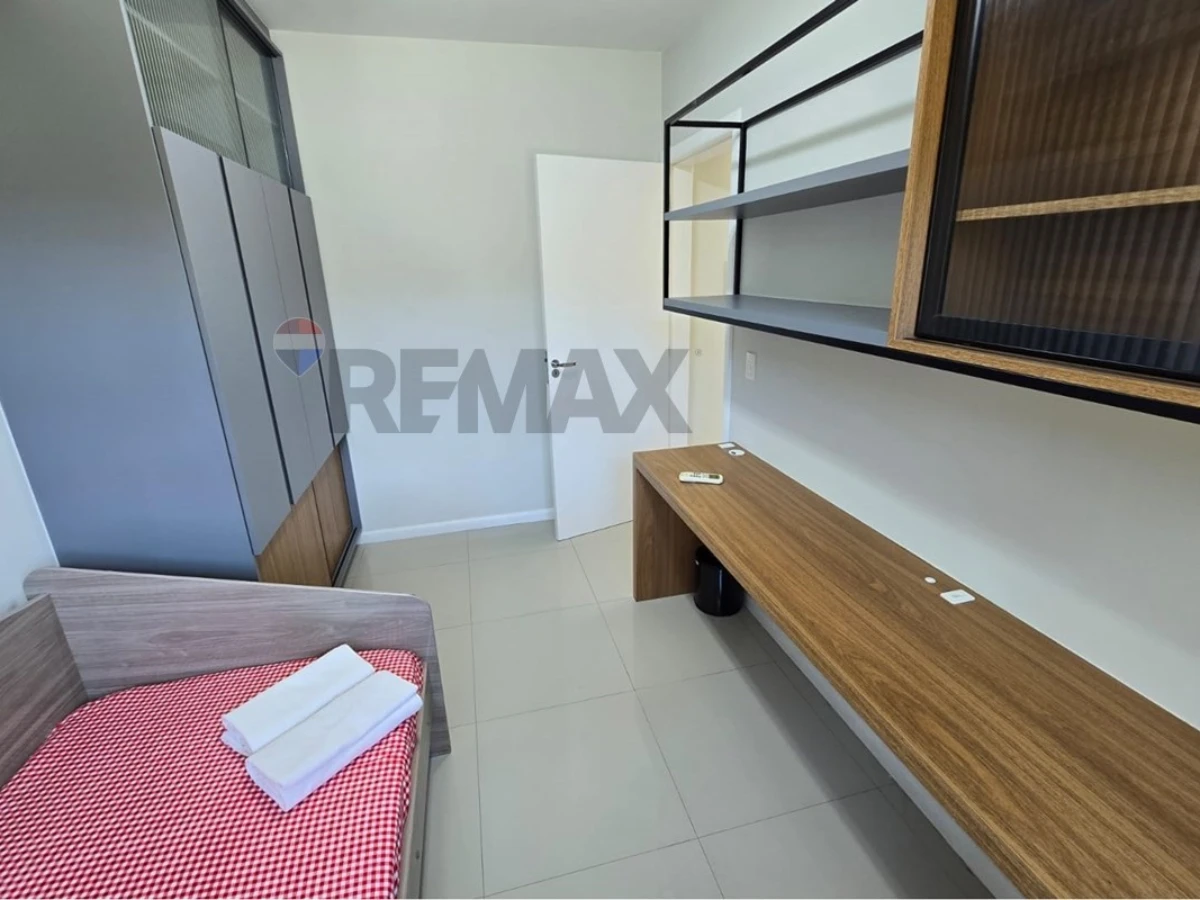 Casa 4 Dorms. em Condomínio Fechado — Cachoeira do Bom Jesus, Florianópolis