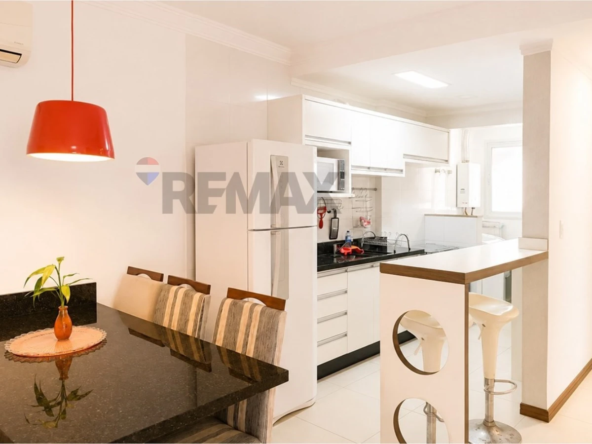 Apartamento 2 Dormitórios à Venda nos Ingleses, Florianópolis — 80 m²