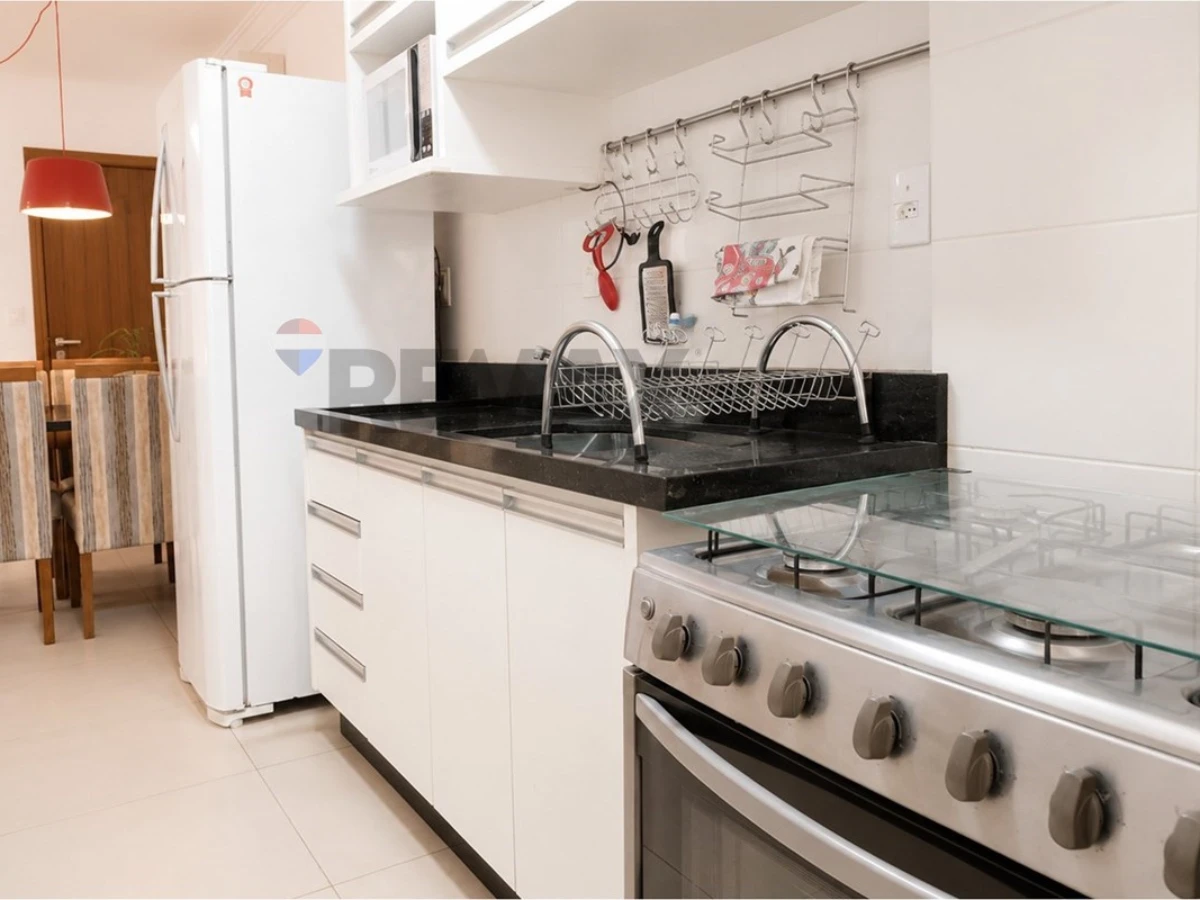 Apartamento 2 Dormitórios à Venda nos Ingleses, Florianópolis — 80 m²