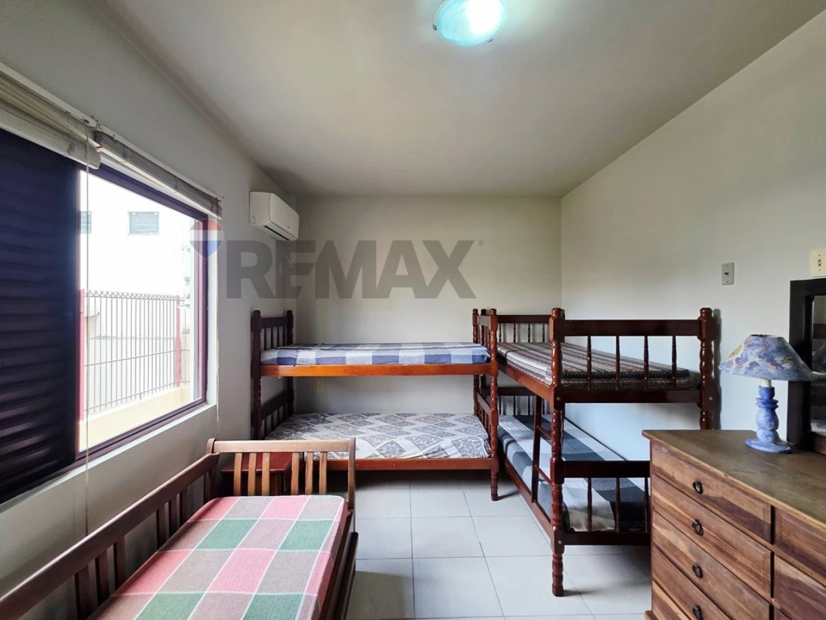 Apartamento 2 Dormitórios à Venda — Canasvieiras, Florianópolis