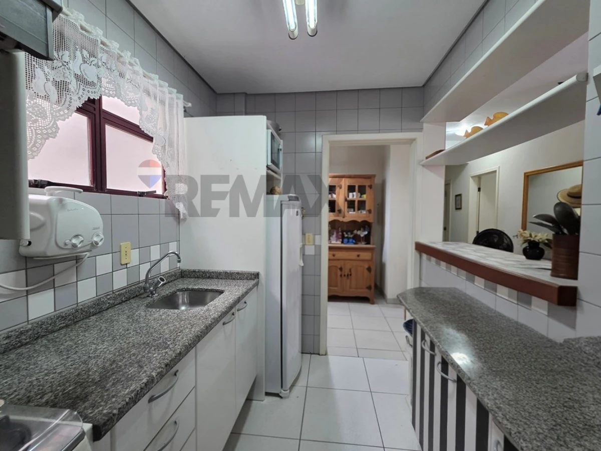 Apartamento 2 Dormitórios à Venda — Canasvieiras, Florianópolis