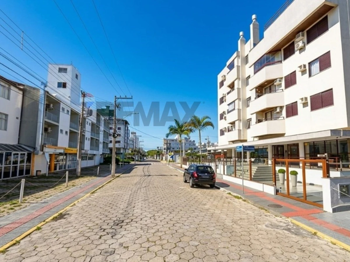 Apartamento 2 Dormitórios à Venda — Canasvieiras, Florianópolis
