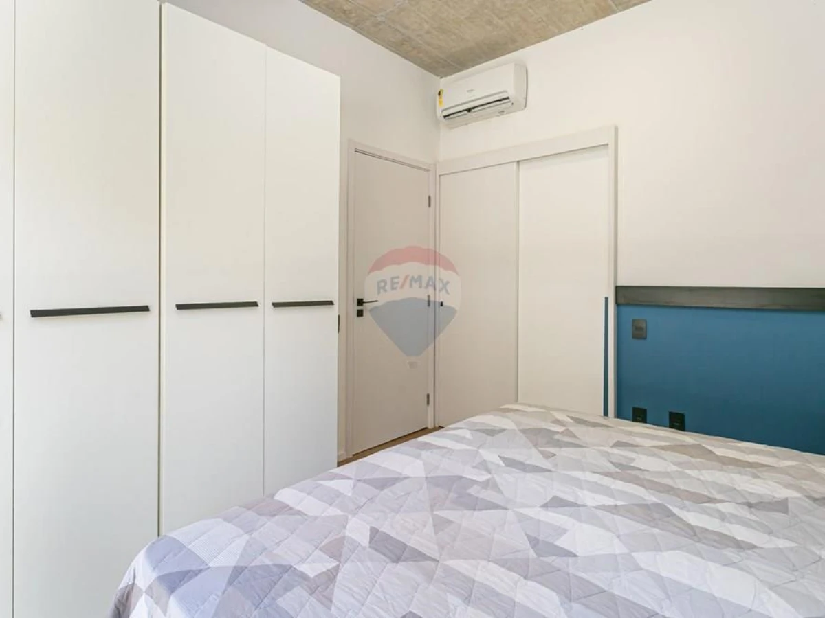 Apartamento 2 Suítes à Venda na Carvoeira, Florianópolis — Edifício Unipoint