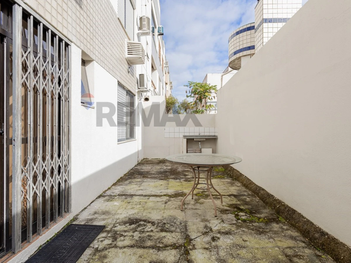 Apartamento 1 Quarto à Venda em Canasvieiras, Florianópolis