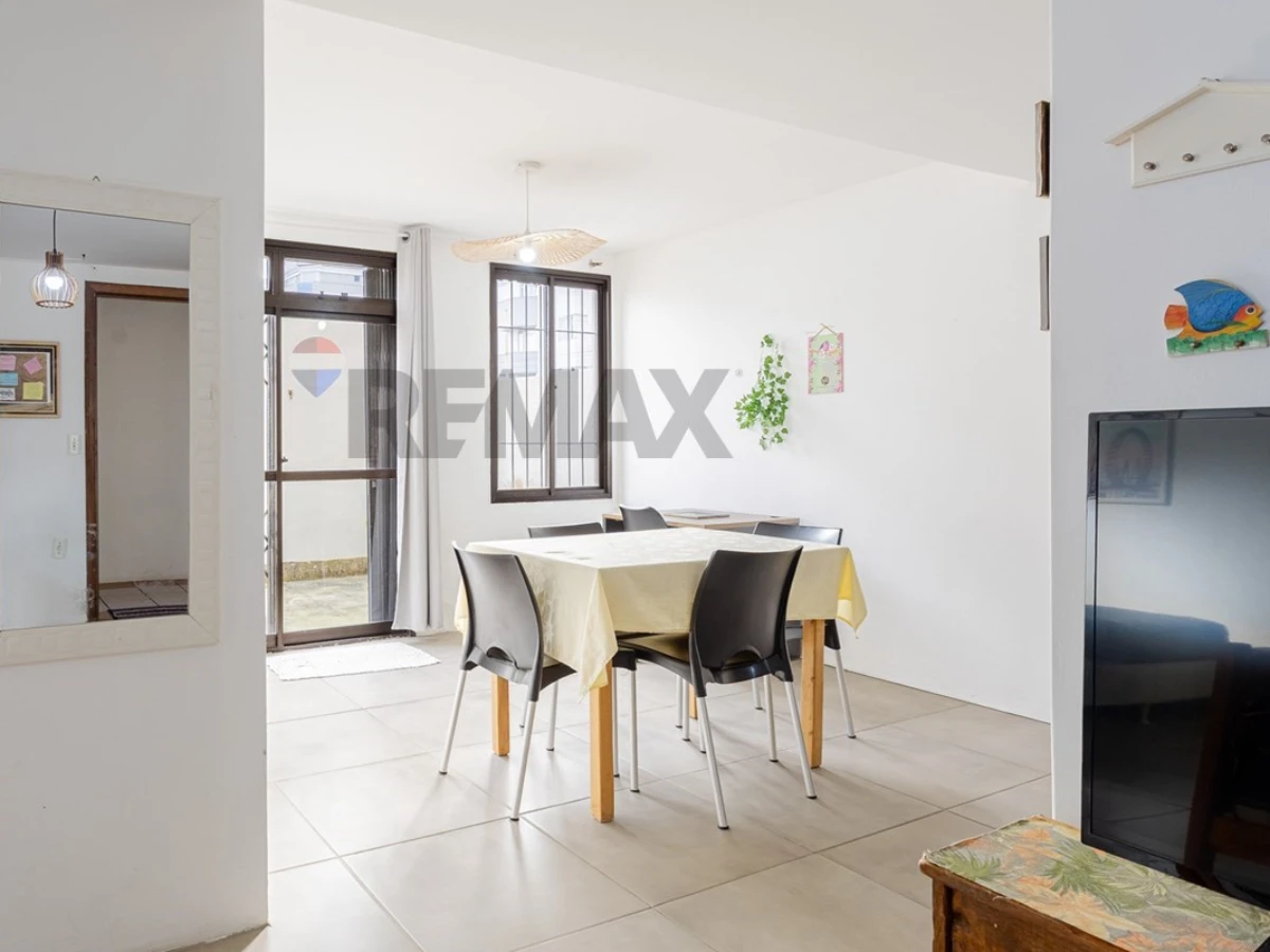 Apartamento 1 Quarto à Venda em Canasvieiras, Florianópolis