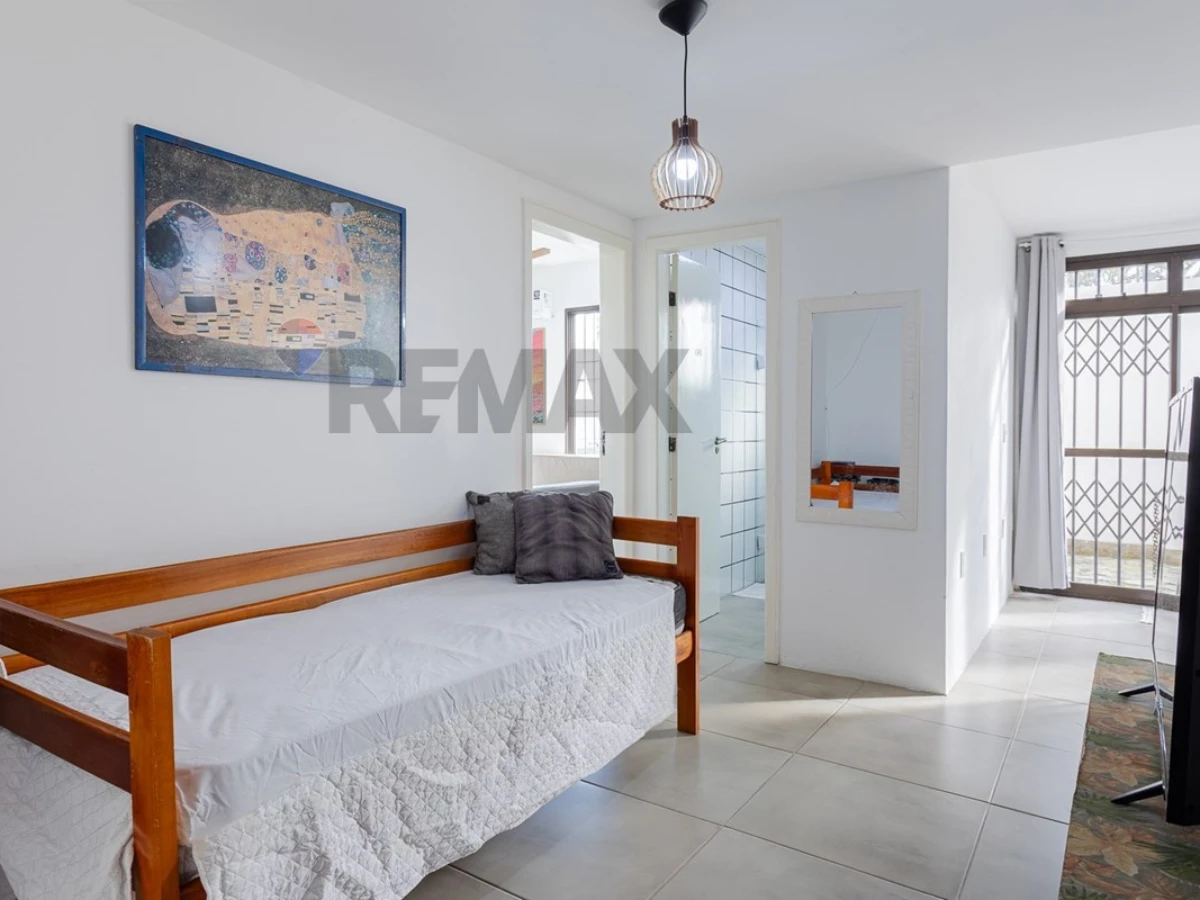 Apartamento 1 Quarto à Venda em Canasvieiras, Florianópolis