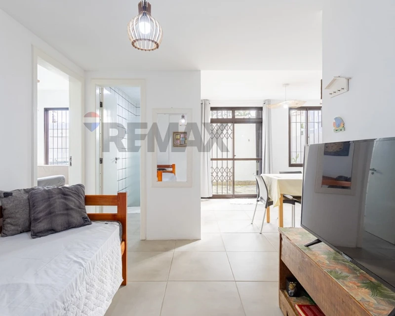 Apartamento 1 Quarto à Venda em Canasvieiras, Florianópolis