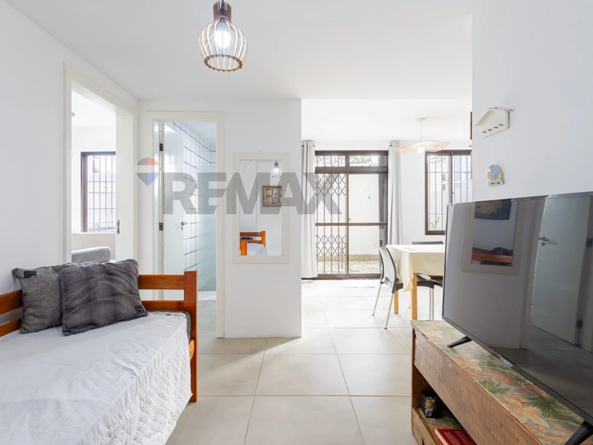 Apartamento 1 Quarto à Venda em Canasvieiras, Florianópolis