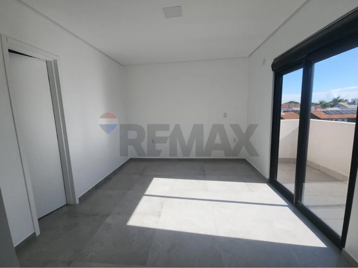 Apartamento 2 Dormitórios à Venda no Campeche, Florianópolis — 85 m²