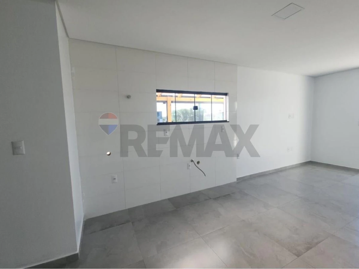 Apartamento 2 Dormitórios à Venda no Campeche, Florianópolis — 85 m²