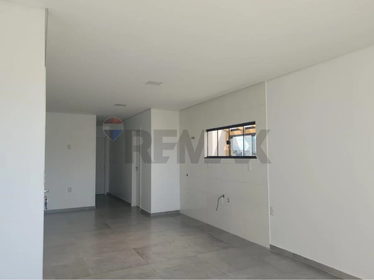 Apartamento 2 Dormitórios à Venda no Campeche, Florianópolis — 85 m²