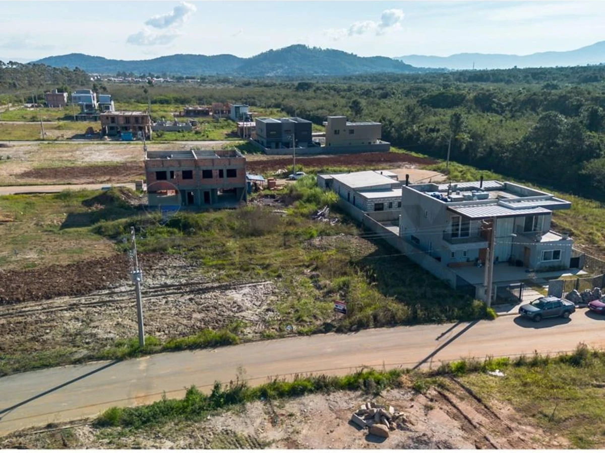 Terreno 450 m² à Venda — Vargem do Bom Jesus, Florianópolis