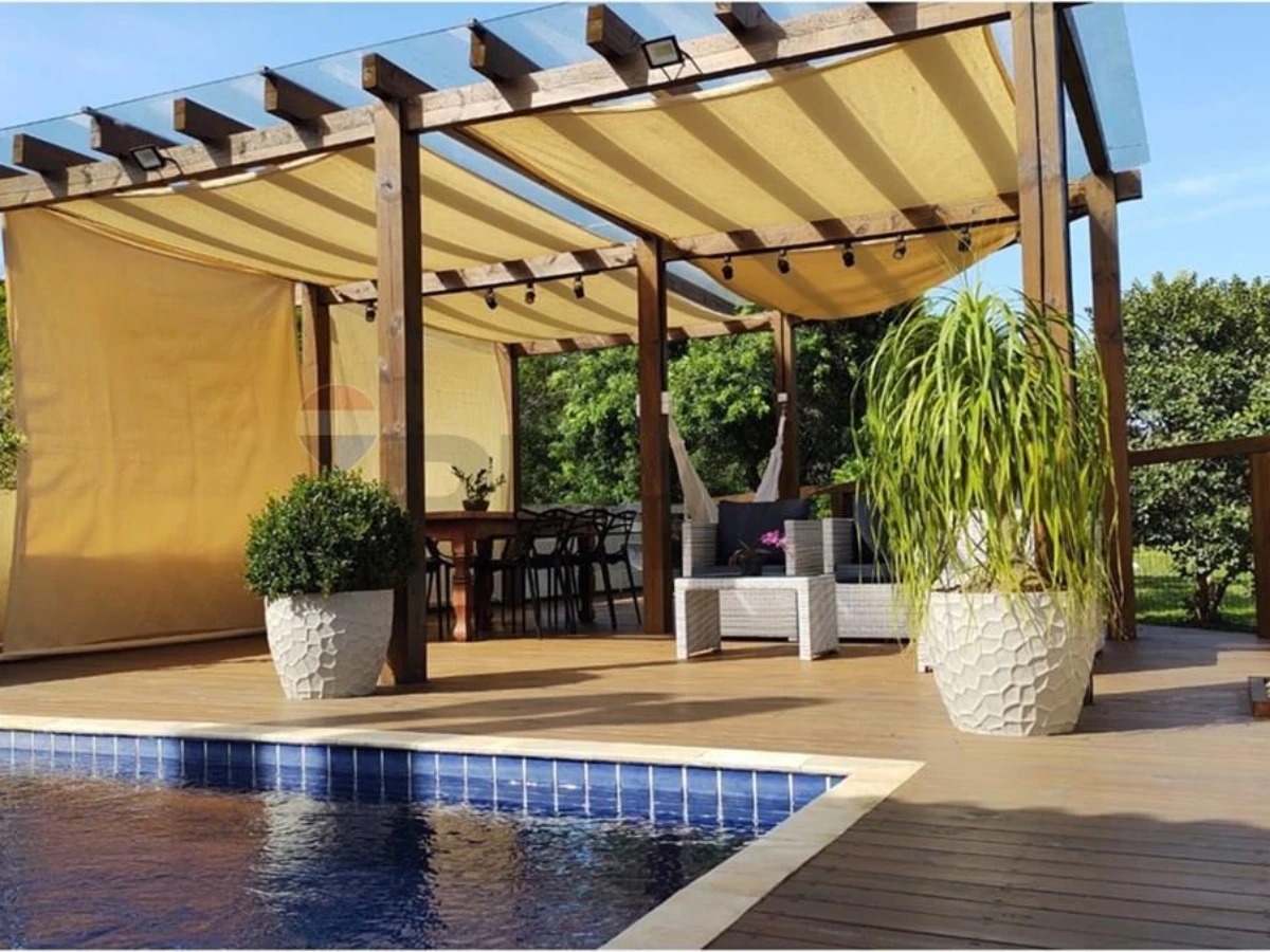 Casa 2 Quartos com Piscina à Venda em Cachoeira do Bom Jesus, Florianópolis