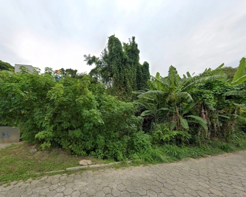 Terreno de 639 m² à Venda — Lagoa da Conceição, Florianópolis