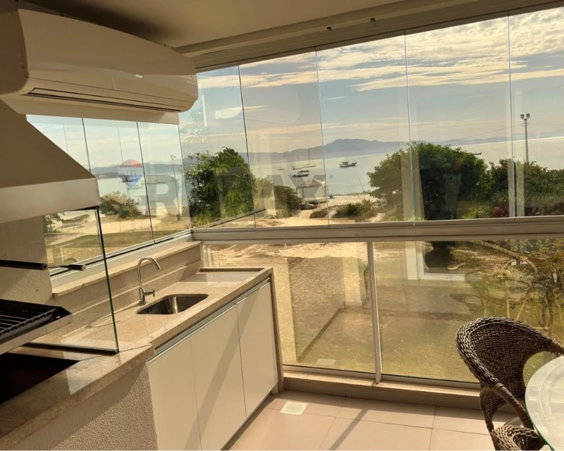 Apartamento 3 Suítes com Vista para o Mar — Cachoeira do Bom Jesus, Florianópolis