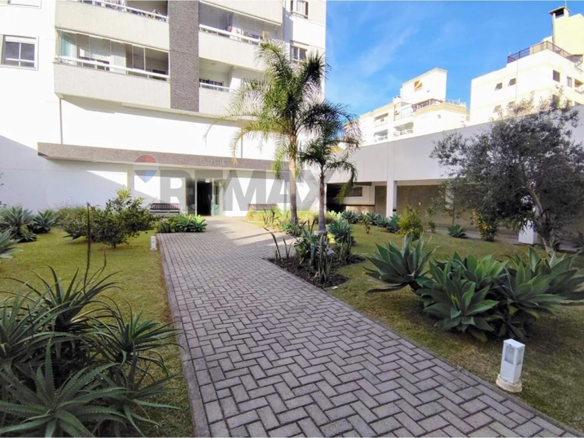 Apartamento 2 Dormitórios à Venda no Abraão, Florianópolis