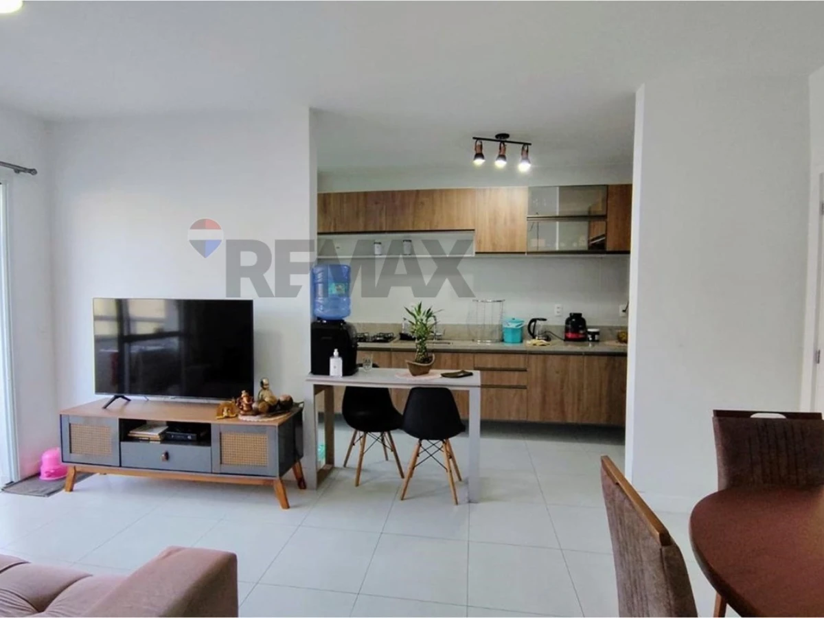 Apartamento 2 Dormitórios à Venda no Abraão, Florianópolis