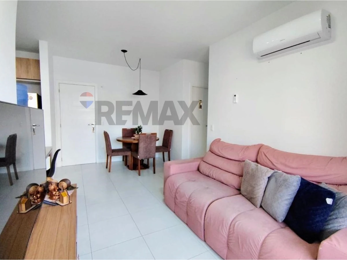 Apartamento 2 Dormitórios à Venda no Abraão, Florianópolis