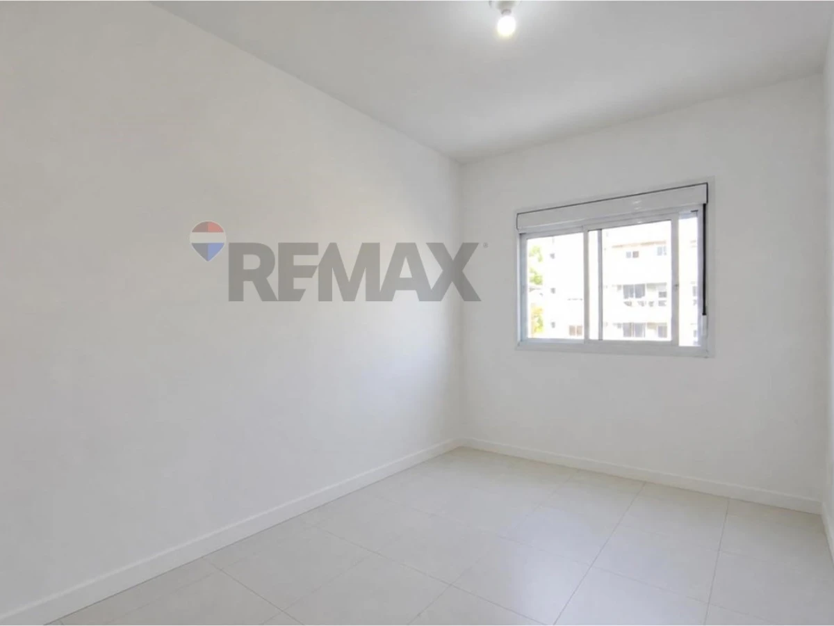 Apartamento 2 Dormitórios à Venda no Abraão, Florianópolis