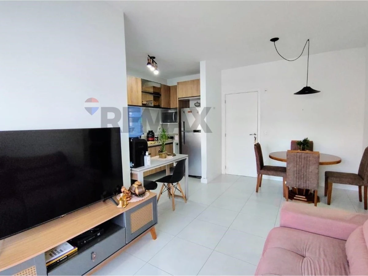 Apartamento 2 Dormitórios à Venda no Abraão, Florianópolis