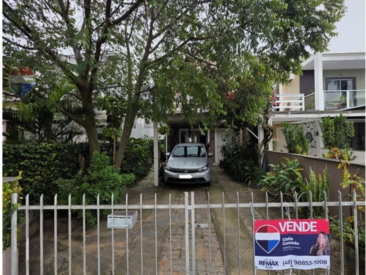Sobrado 2 Suítes à Venda em Ingleses, Florianópolis — 97 m²