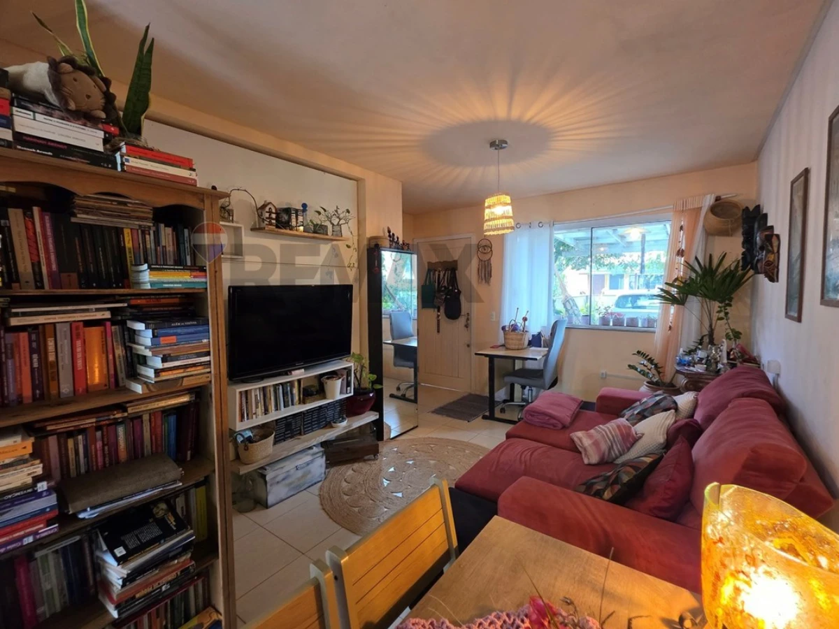 Sobrado 2 Suítes à Venda em Ingleses, Florianópolis — 97 m²