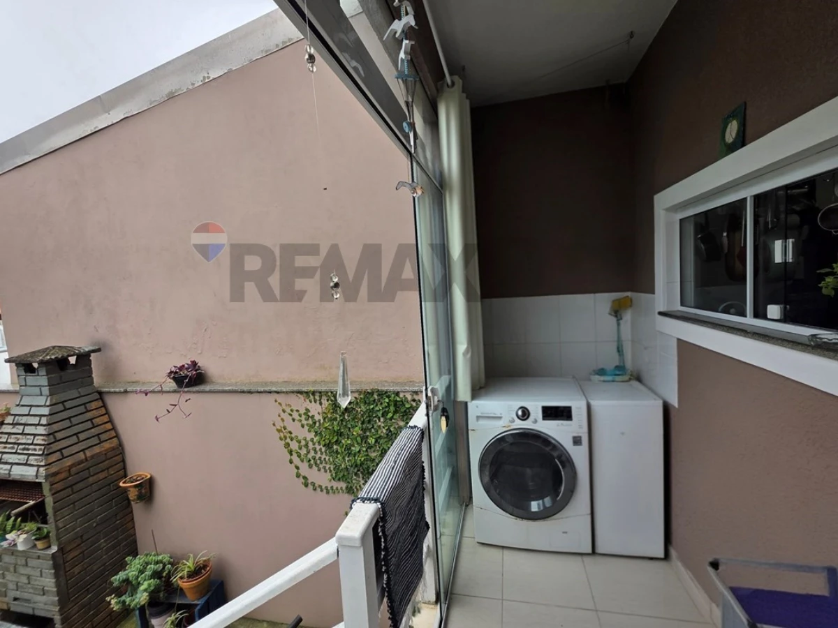 Sobrado 2 Suítes à Venda em Ingleses, Florianópolis — 97 m²