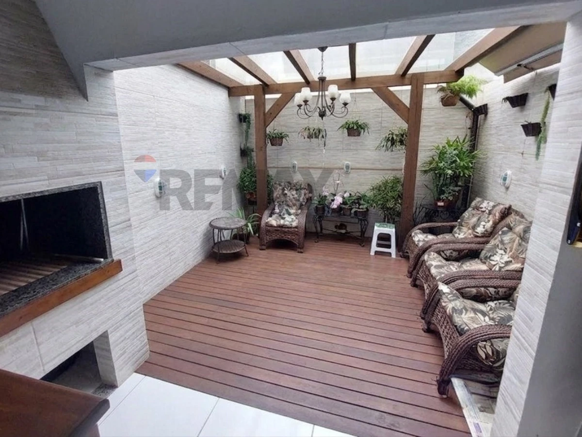 Casa 2 Dormitórios à Venda em Ingleses, Florianópolis