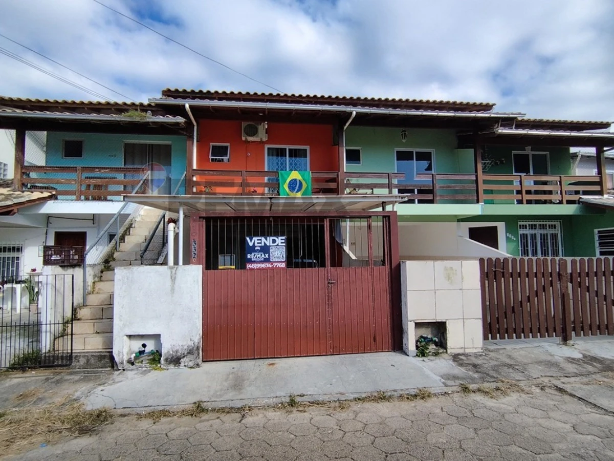 Sobrado 2 Suítes à Venda — Ingleses, Florianópolis