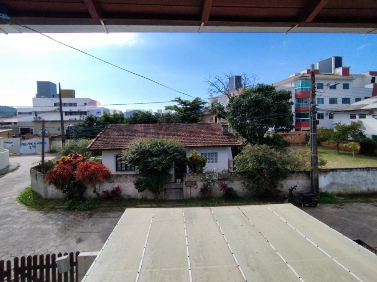 Sobrado 2 Suítes à Venda — Ingleses, Florianópolis